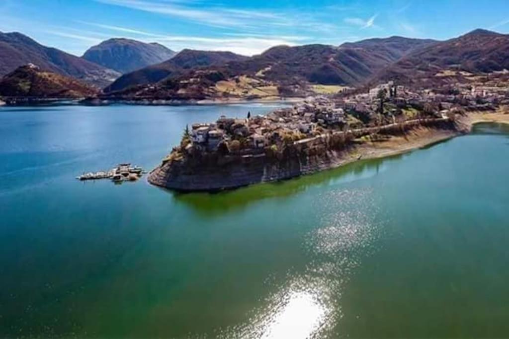 Letizia Lake House Panoramic View Colle di Tora Exterior foto